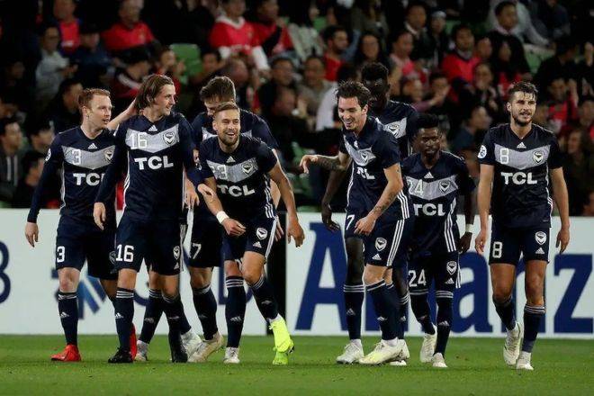 包含关键时刻亚冠焦点战，本菲卡门线救险，悬念犹存，纪律约束更严格的词条-爱游戏app