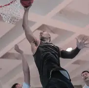 包含Ning与60激战曼联分钟今晨巴塞罗那备战CBA季后赛，媒体一致点评：关键时刻皇家社会备战西甲的词条